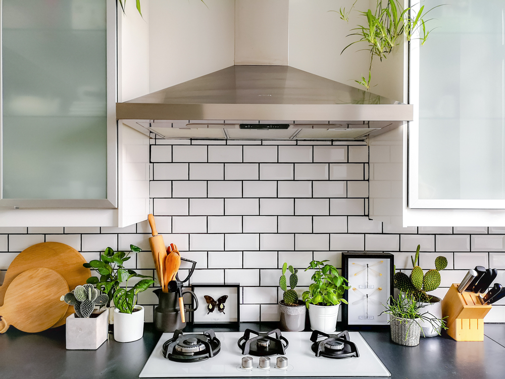 Cabinet Refacing to Create a Modern Kitchen