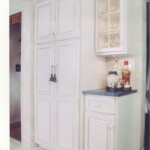 country cottage kitchen cabinets